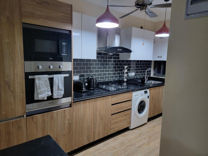 5, VaQ Apartments, Tema