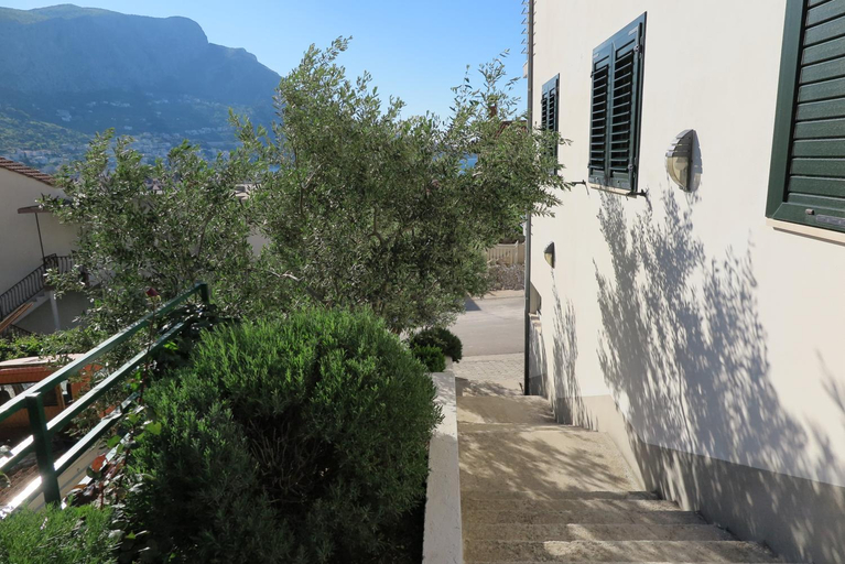 Others 4, Apartments Kovacic, Omiš