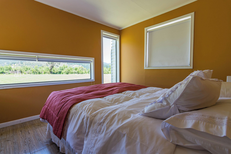 Bedroom 2, Achibueno Lodge, Linares