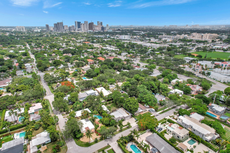 Others 4, Sunshine Getaway Sleeps 4!, Broward