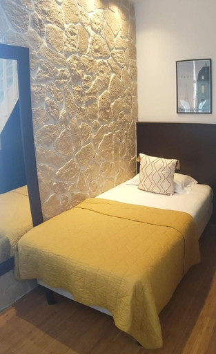 Bedroom 2, Hotel Bonne Nouvelle, Paris