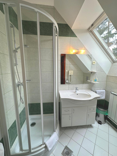 Bathroom 2, Imola Garden Vendeghaz, Balatonfüred