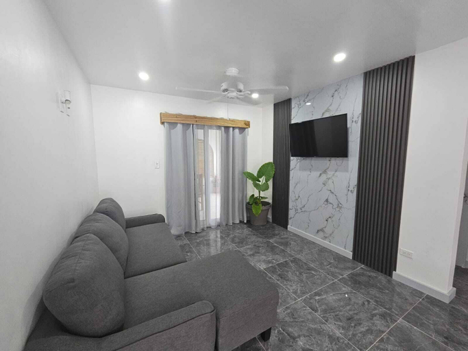 Others 5, Casa Margarita, José Santos Guardiola