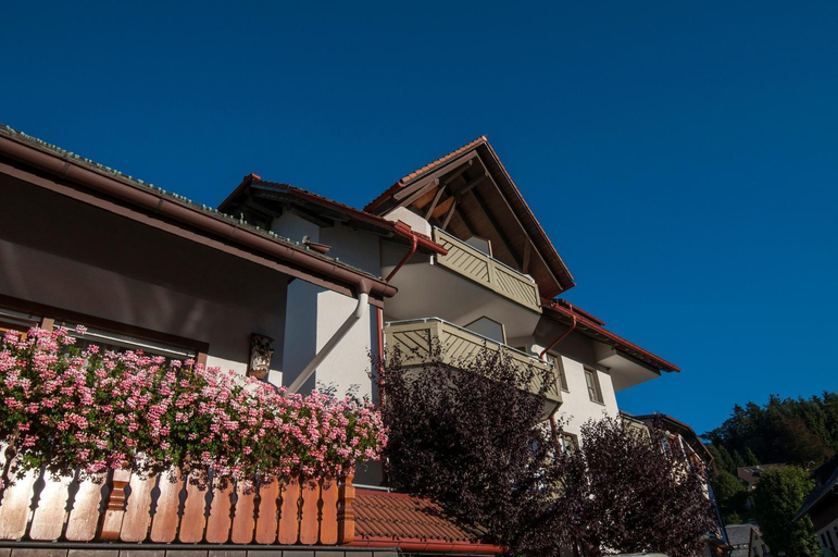 Apartment 11 - Ferienresidenz Roseneck, 2 Schlafzimmer, mit Schwimmbad in Todtnauberg bei Feldberg, Lörrach