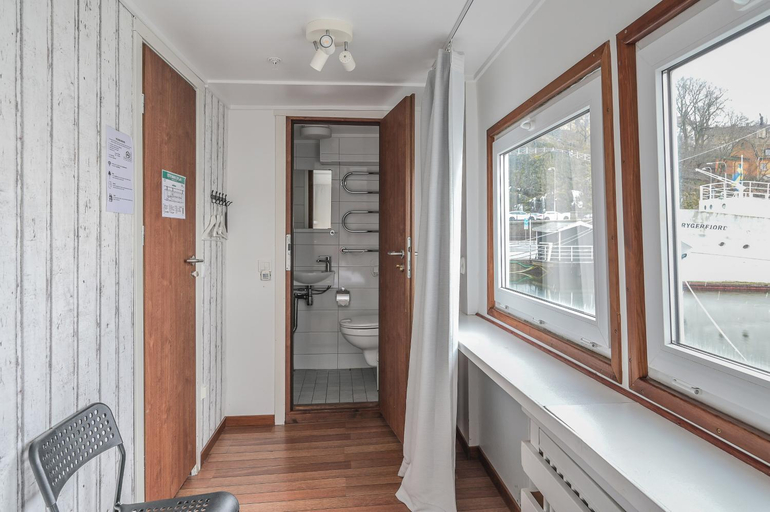 Bathroom 4, Hotel & hostel Rygerfjord, Stockholm