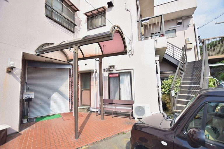 Ise Apartment, Ise