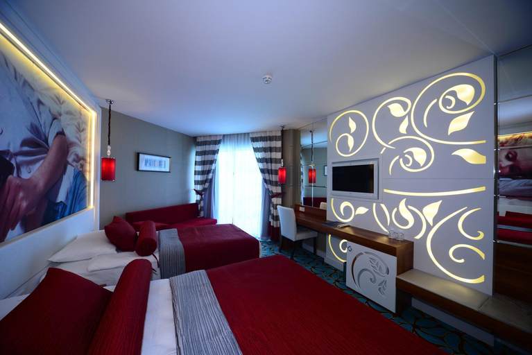 Bedroom 3, Vikingen Infinity Resort & Spa, Alanya