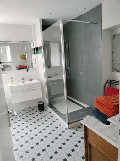Bathroom 4