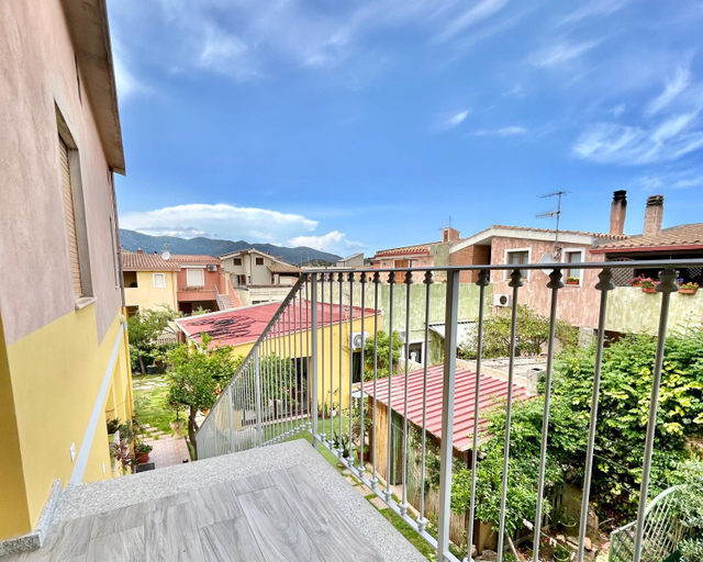 Others 5, Residenza Serra, Cagliari