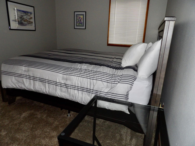 Bedroom 2, The Washburn Inn, Lake Superior