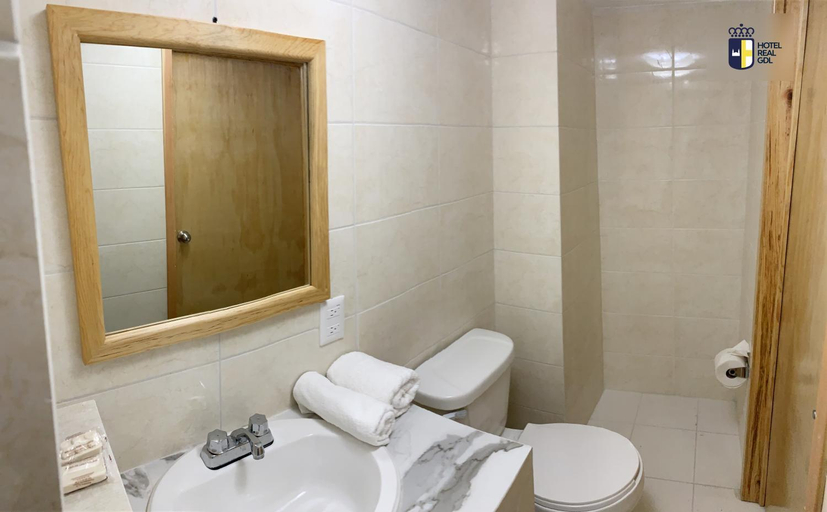 Bathroom 5, Hotel Real GDL, Guadalajara