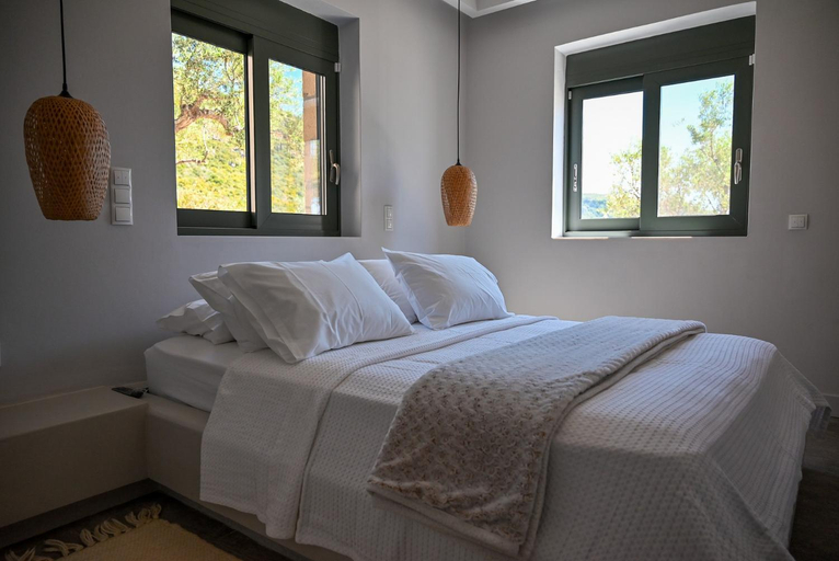 Bedroom 2, Athina's Stone House in Kardamyli, Peloponnese