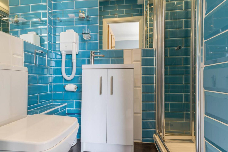 Bathroom 2, The Quay, Kent