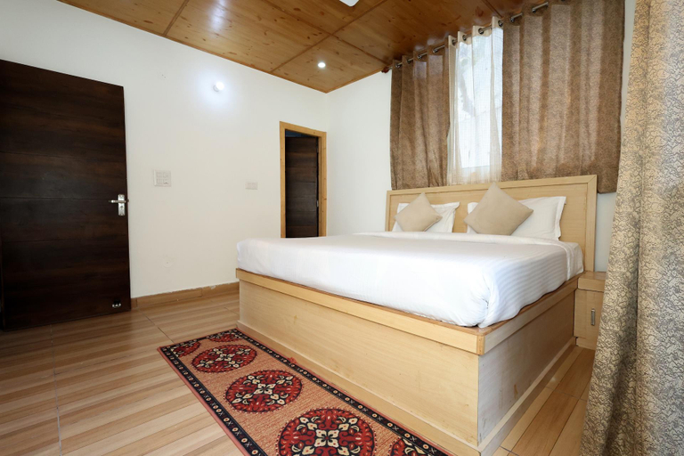 Others 3, Cozy Heavenn Stay , Solan