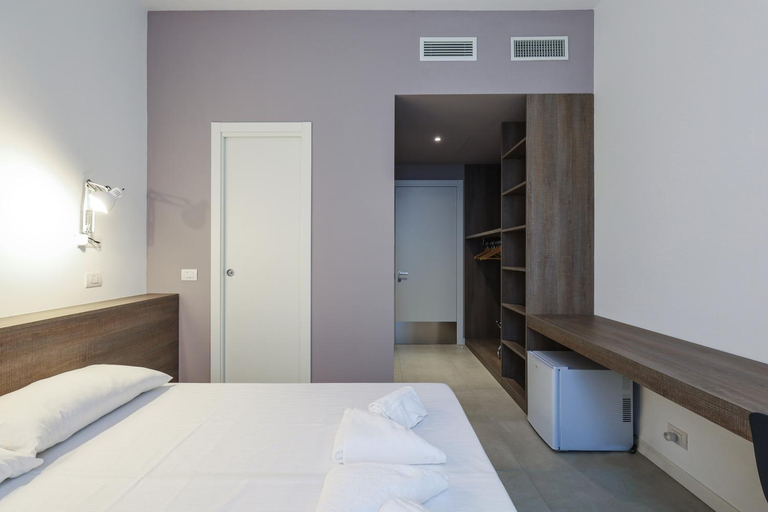 Others 4, bellaMI, Milano