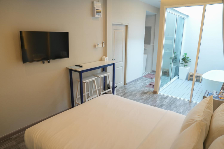 Bedroom 16