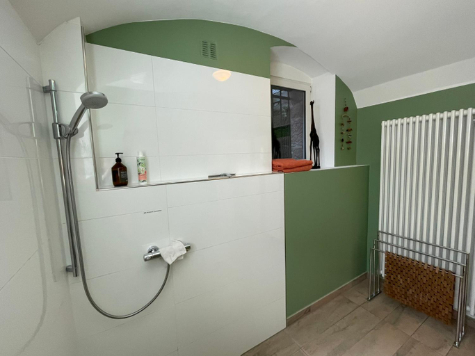 Bathroom 3, Villa Krafft Bed&Breakfast, Göttingen