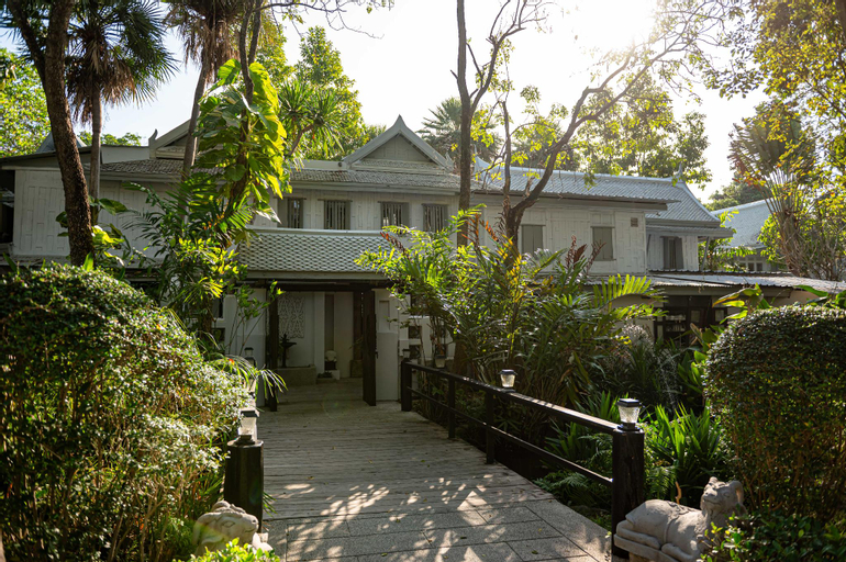 Zantiis Ndol Villas, Muak Lek