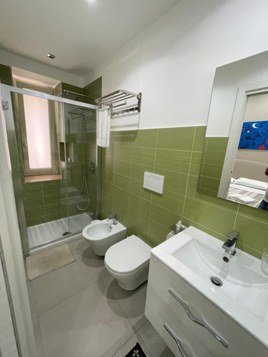Bathroom 2, Room25mq Guest House, Napoli