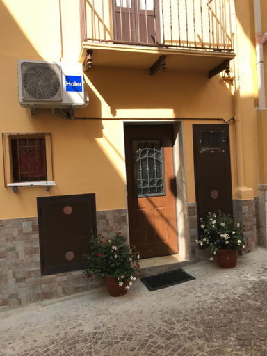 Others 5, Scilla Sole, Reggio Di Calabria