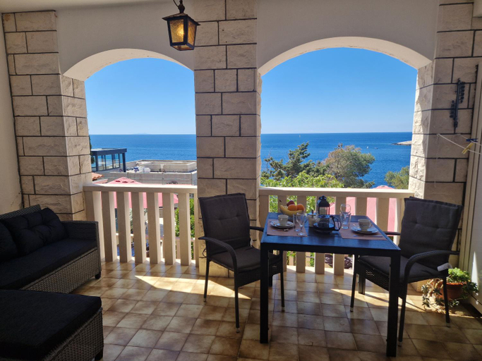 Others 3, Antonia's place by Villa Kristonia, Hvar