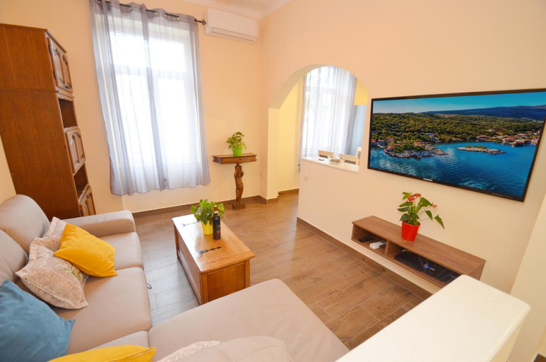 Facilities 2, Apartment Anima