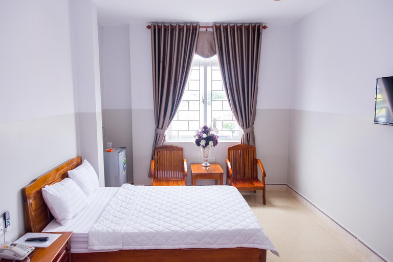 Bedroom 4, Hoang Thinh Hotel, Kon Tum