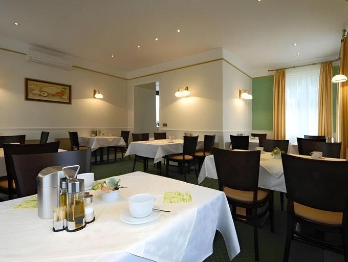 Food & Drinks 2, Hotel Zelena Marina, Trutnov