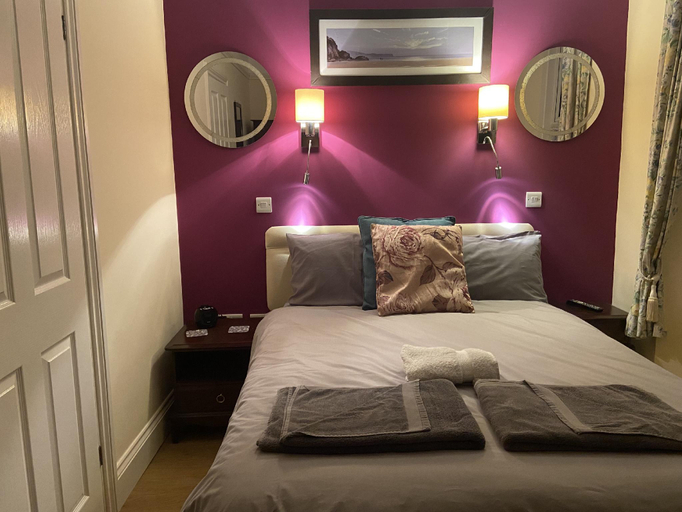 Bedroom 2, The Kyrenia, North Somerset