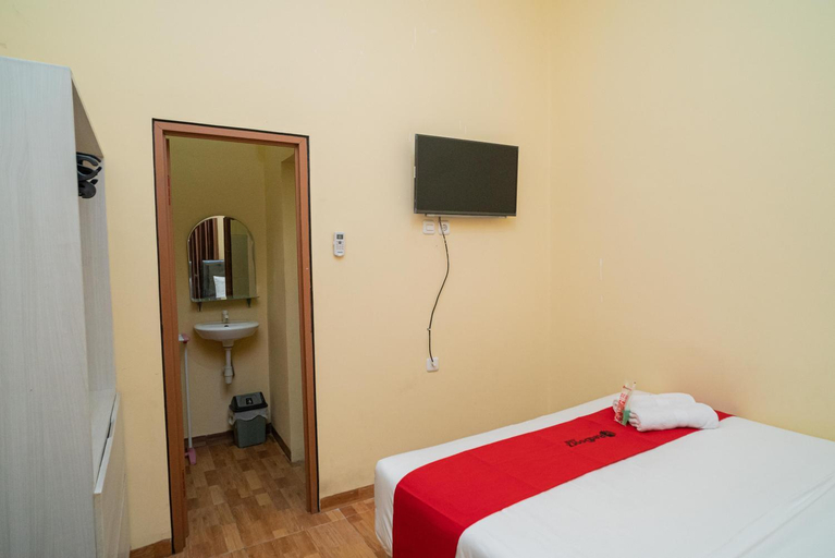 Bedroom 8