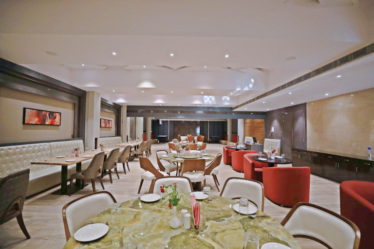 Food & Drinks 3, Hotel Bindiram by ShriGo Hotels, Chitrakoot
