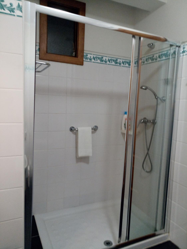 Bathroom 2, Casas do Eido e Casa da Viuva, Celorico de Basto