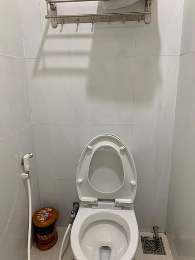 Bathroom, PHUONGQUYEN motel, Phú Quý