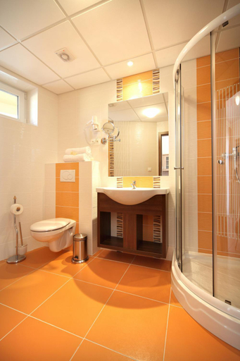 Bathroom 2, Margareta Penzion, Dunajská Streda