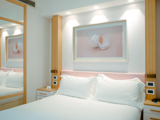 Bedroom 14