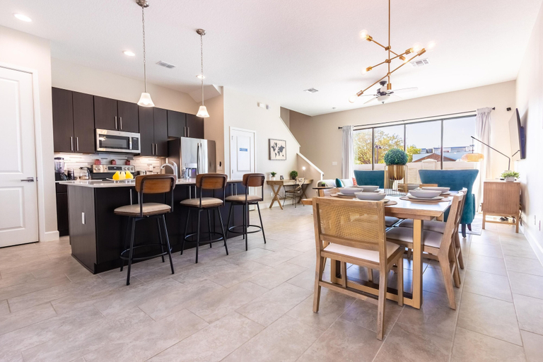 Others 5, 172 VD - Blissful Haven: Serene Retreat, Polk