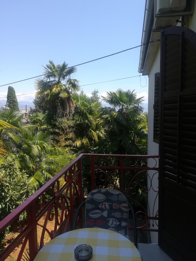 Others 4, Romantic room with balcony, Lovran