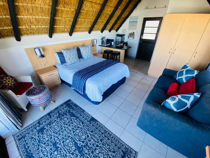 Shalom-self catering apartment, Cacadu