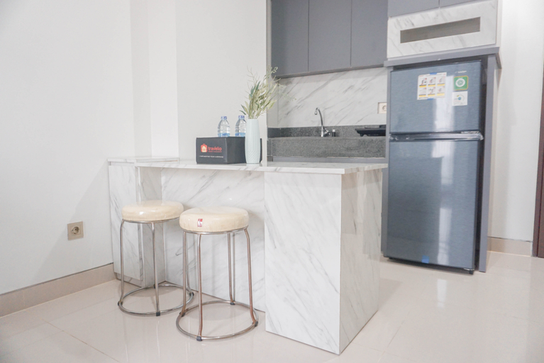 Others 4, Comfy and Homey 2BR Apartment Transpark Cibubur By Travelio, Depok