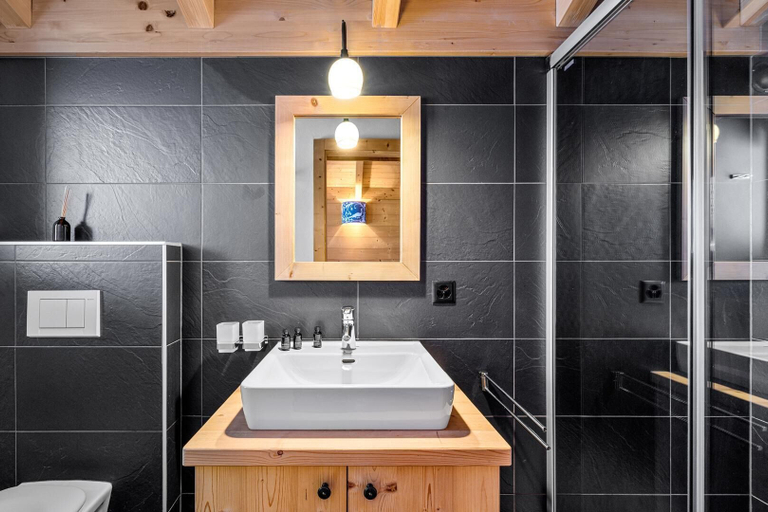 Bathroom 4, Chalet 18 Îles Luxury Chalet With Sauna La Tzoumaz, Martigny