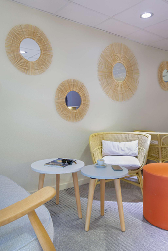 Public Area 3, Kyriad Marseille Est Aubagne Gémenos, Bouches-du-Rhône