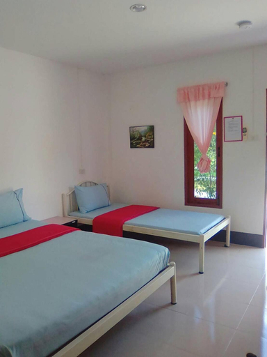 Bedroom 2, Thanathorn Guesthouse, Kantrang