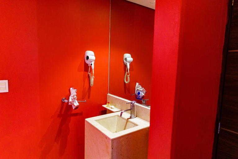 Others 4, Plutarco Suites, Mexico City