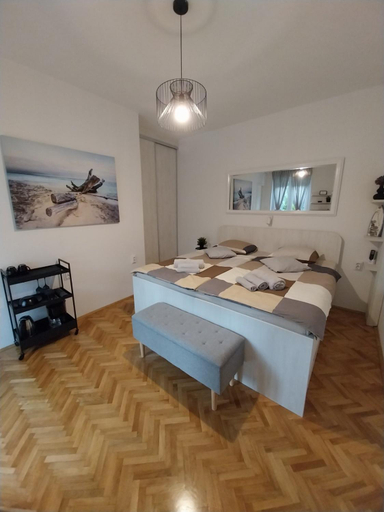 Others 4, SOBE SOTIC, Lopar/Supetarska Draga