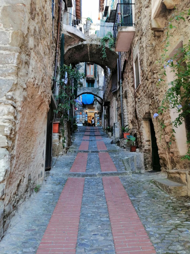 Stecado Caste - Appartamento nel centro storico del paese, Imperia