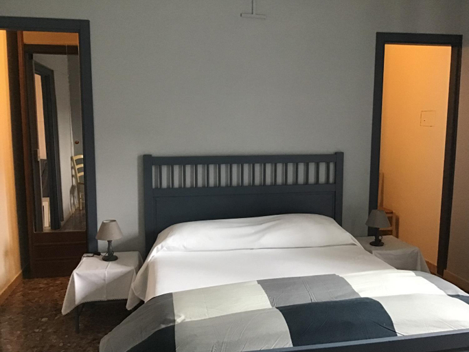 Others 5, casa Marilena, Rome