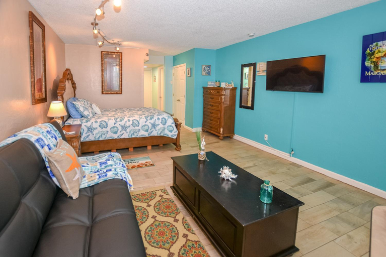 Others 2, Daytona Beach studio condo with beautiful Ocean view, Volusia
