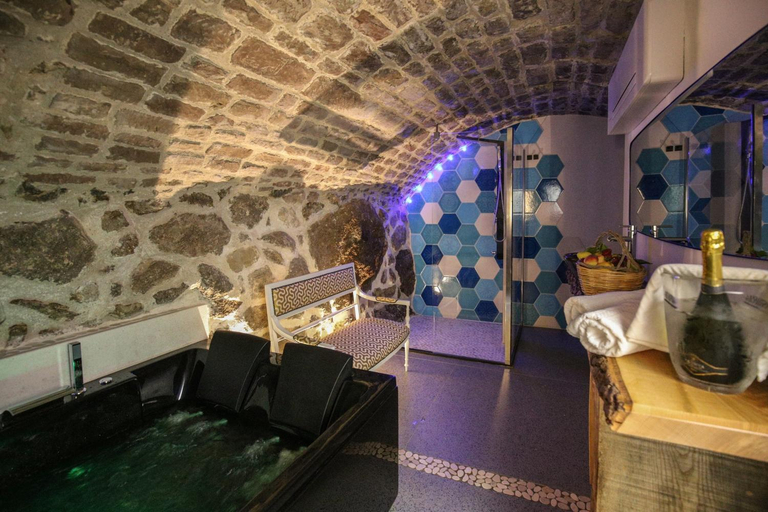 Others 4, B&B Domos Mi & Ro, Sassari