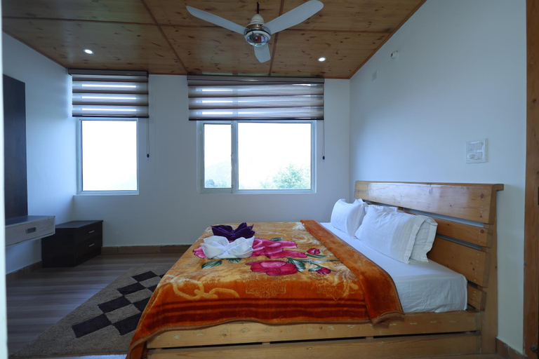Others 5, Cozy Heavenn Stay , Solan
