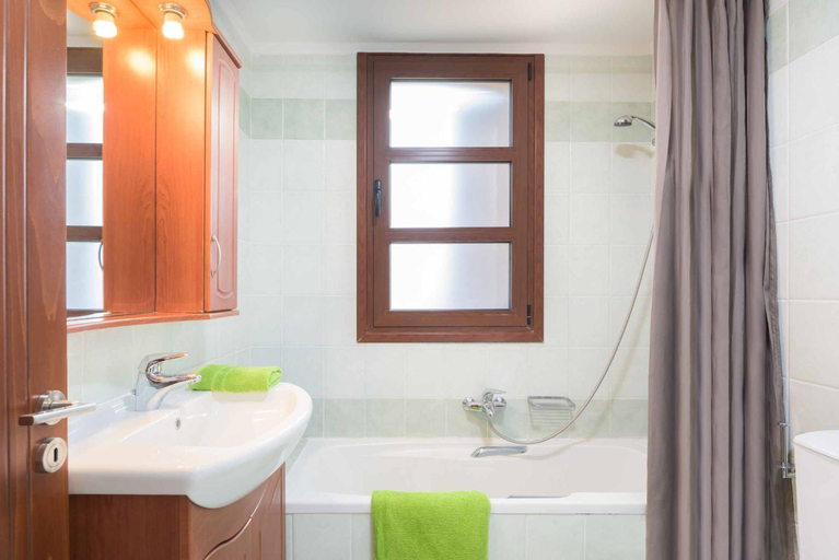 Bathroom 5, Lindos Emerald, South Aegean